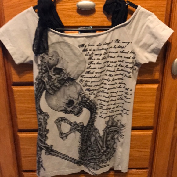 Gray Skeleton Off the Shoulder Tee - Picture 1 of 1